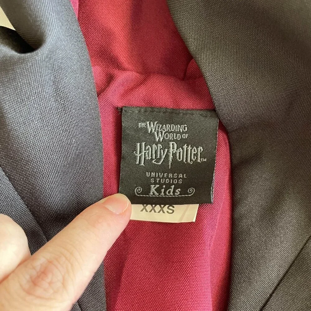 Official‎ Universal Studios Wizarding World Harry Potter Gryffindor - Size XXXS